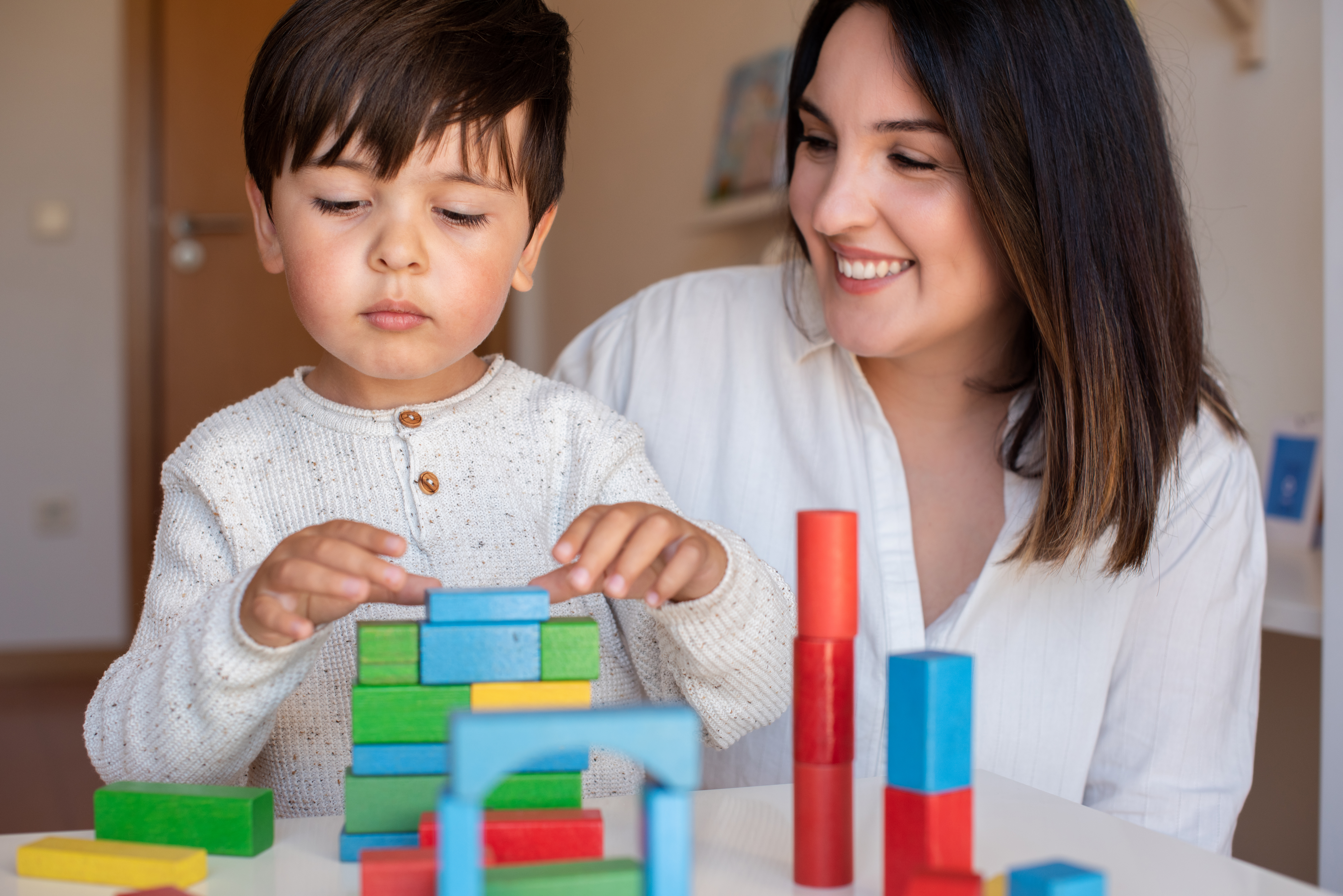 El modelo DENVER en el aprendizaje del niño autista - DICIEMBRE 2023